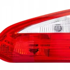 Zniżka Lampa tylna prawa 20112015 FORD