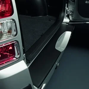 Sprawdź teraz Nakładka osłonowa na krawędź zderzaka tylnego czarna Suzuki Grand Vitara - wyprzedaż
